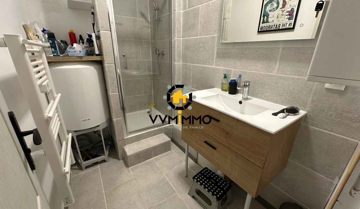 1754467532_VM594_5_original