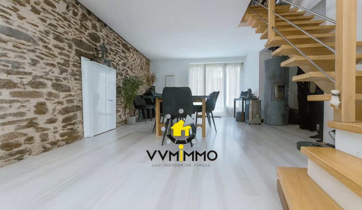 1764582853_VM663_11_original