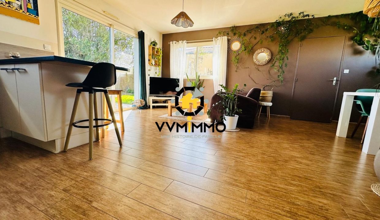 1773851383_VM715_9_original