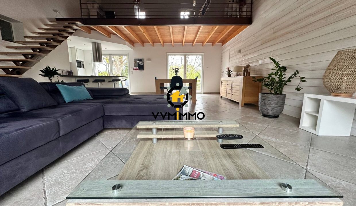 1775579395_VM763_2_original