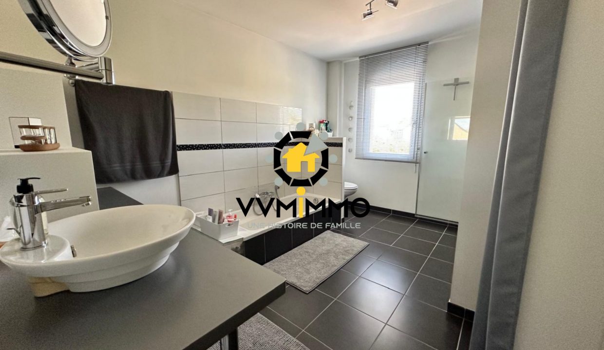 1775735312_VM727_4_original